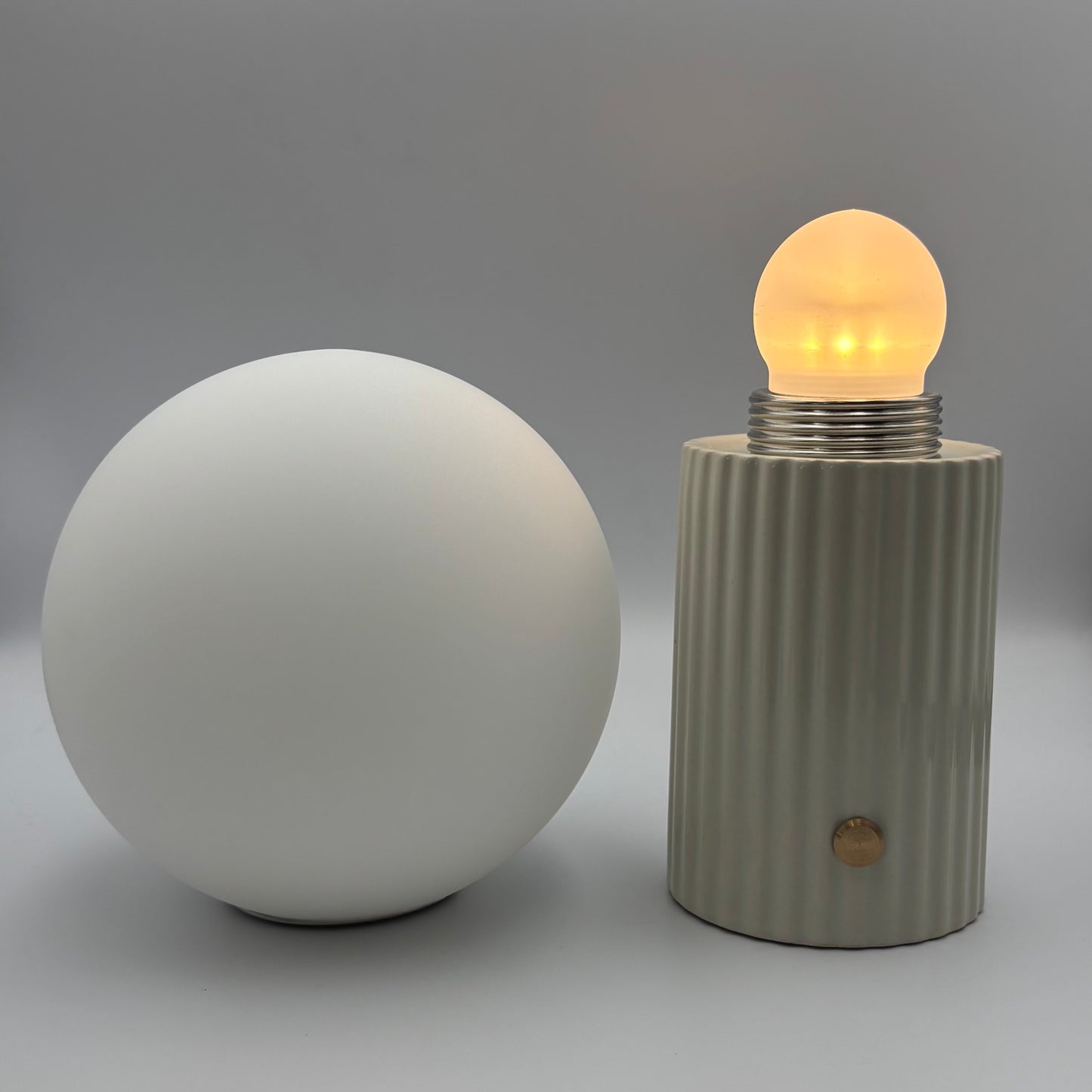Lumie Cream Ceramic rechargeable touch lamp - Ball shade