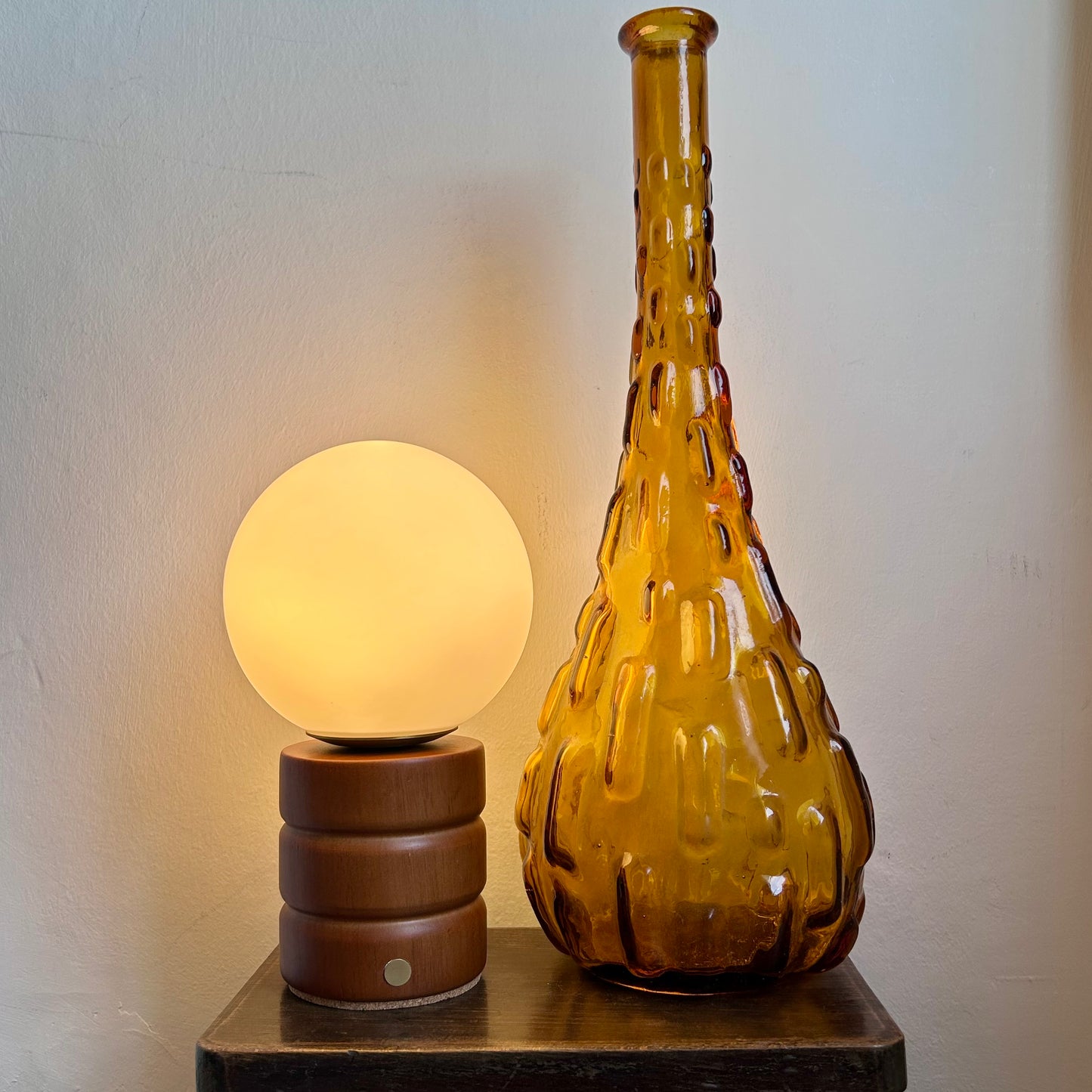 Bubble Teak Style style rechargeable touch lamp