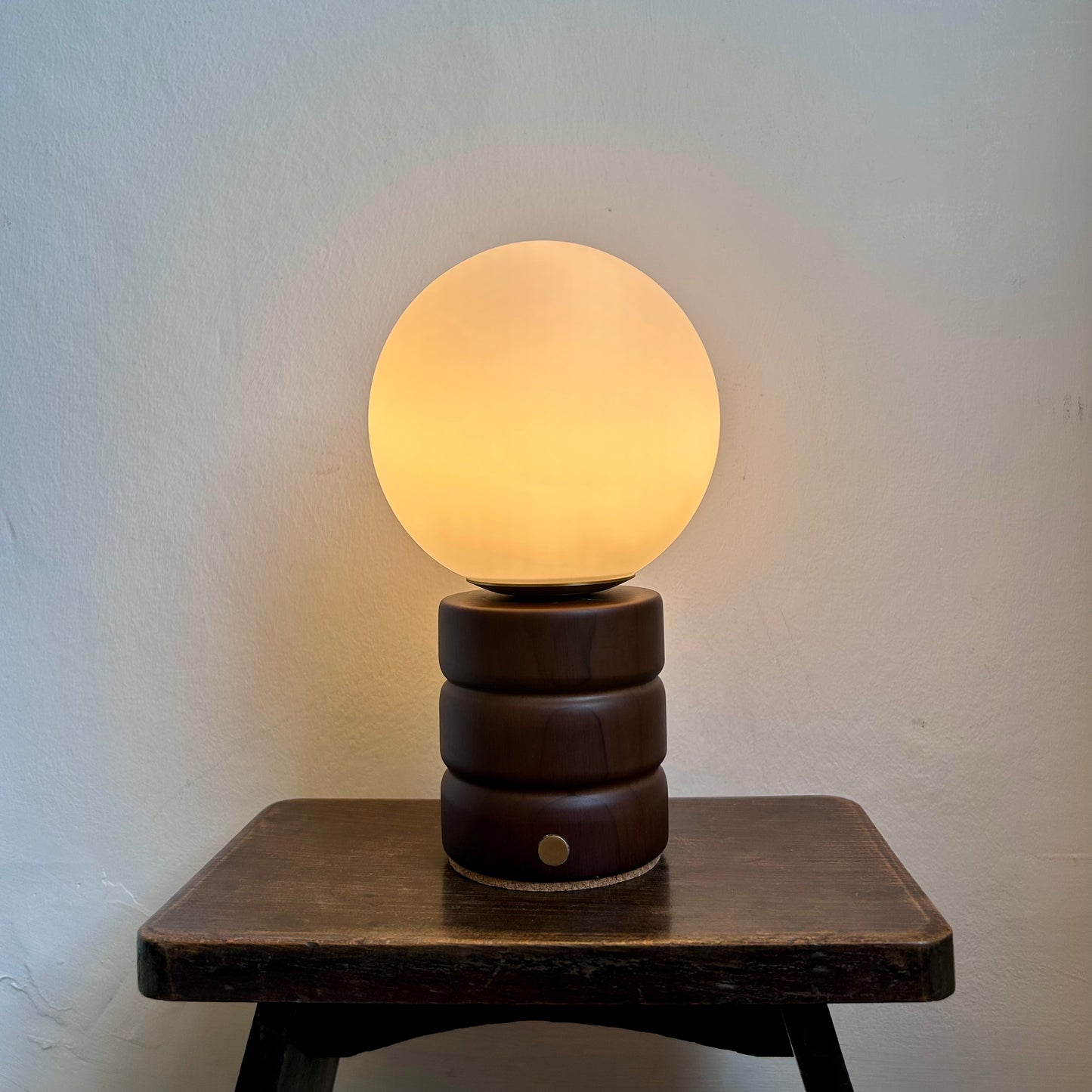 Bubble Walnut Style style rechargeable touch lamp
