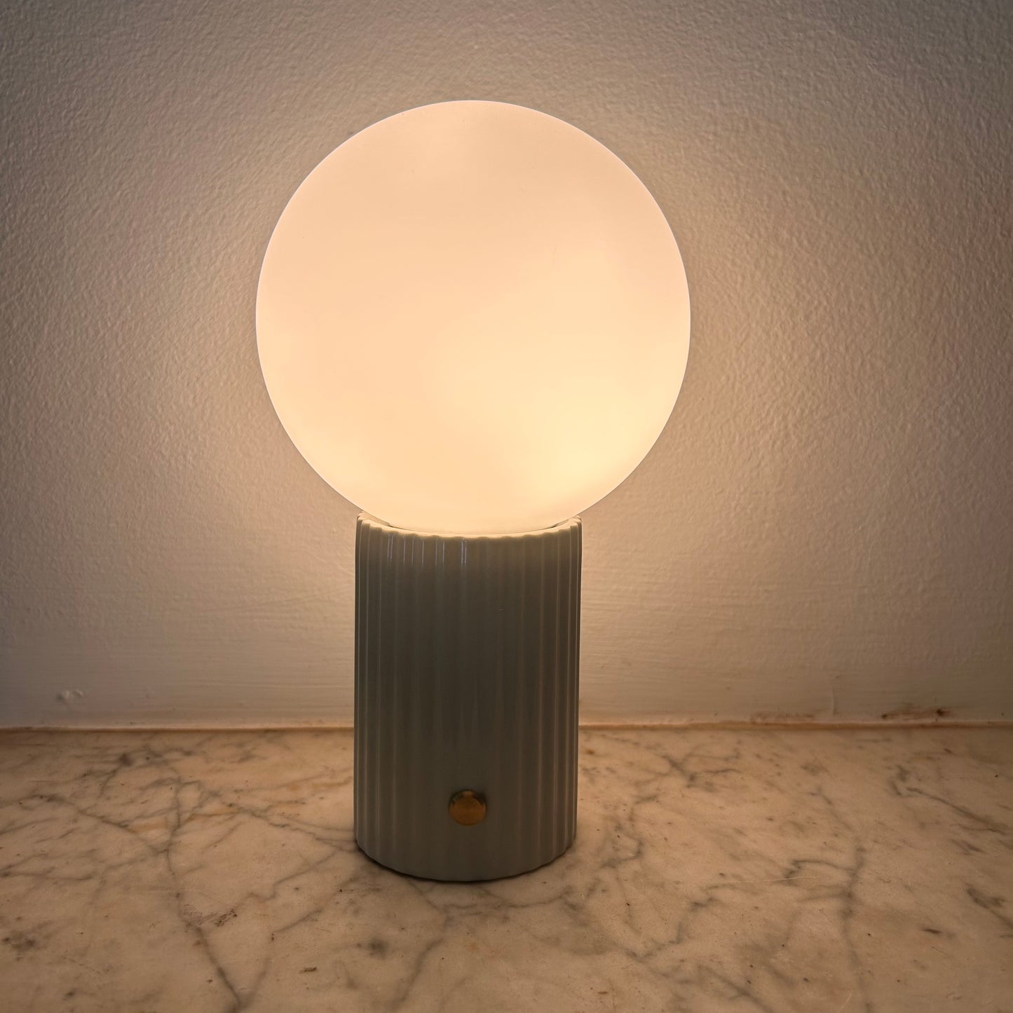 Lumie Cream Ceramic rechargeable touch lamp - Ball shade